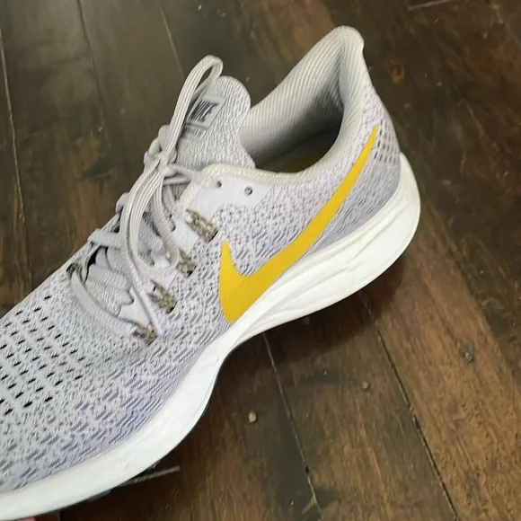 Nike Zoom Pegasus 35 Running Shoes - Picture 4 of 6